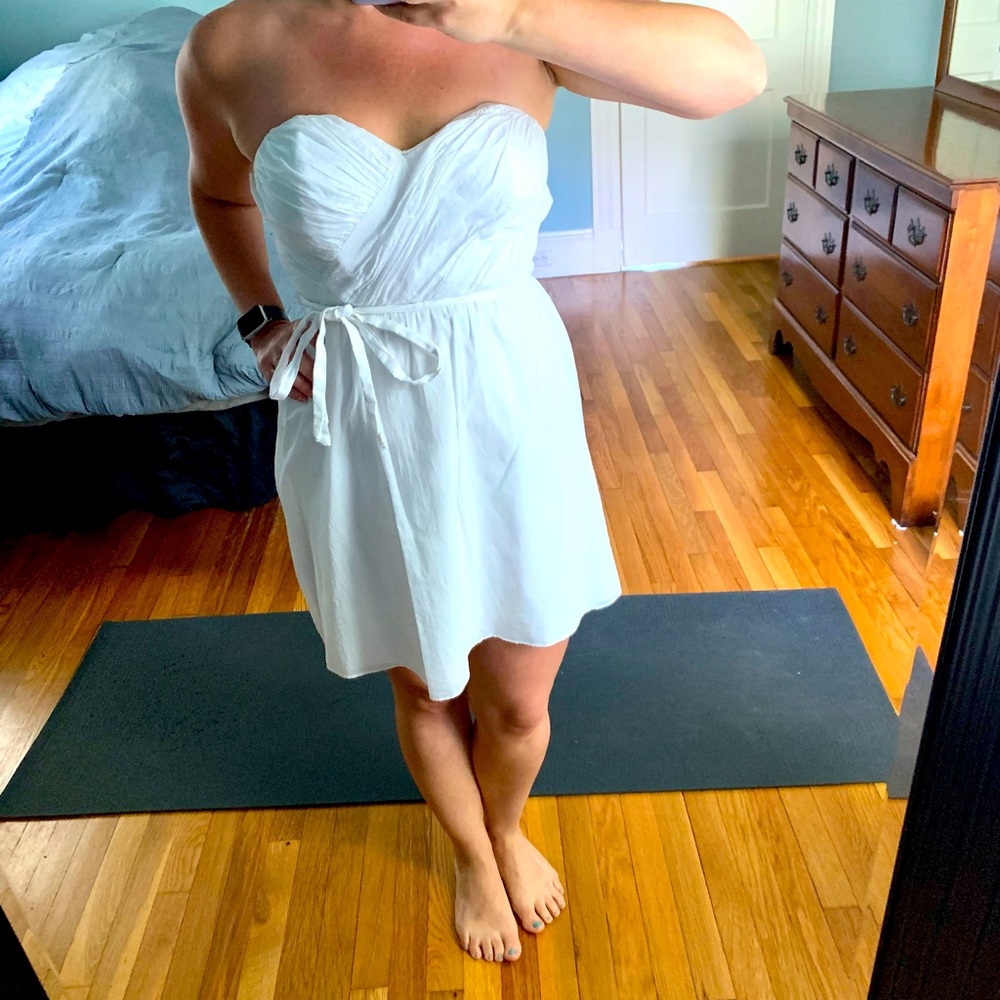 White strapless dress